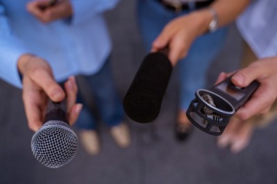 Observatório da Violência contra Jornalistas mobiliza empresas e profissionais para denúncia de violência online e offline