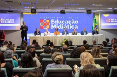 2ª Semana de Educação Midiática discute como diferentes realidades se relacionam com a informação nos meios digitais