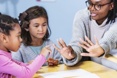 Mais de 370 mil pessoas têm nota para participar do novo Pé-de-Meia Licenciaturas