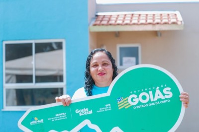 Governo de Goiás entrega 116 casas em Novo Planalto, Mara Rosa e Campinorte