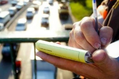 Multas de trânsito financiarão saúde e meio ambiente, aprova CCJ