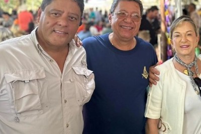 Magda Mofatto lava as mãos e manda recado para Kleber Marra