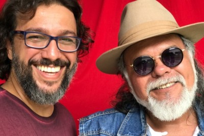 Casais poderão curtir o show dos cantores Pádua e Tom Chris, artistas consagrados no cenário musical goiano