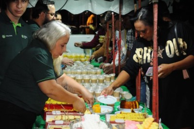 Prefeito Leandro Vilela participa da 9ª Festa do Milho em Aparecida