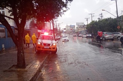 Goiânia segue em alerta amarelo e Defesa Civil dá dicas de segurança durante às chuvas