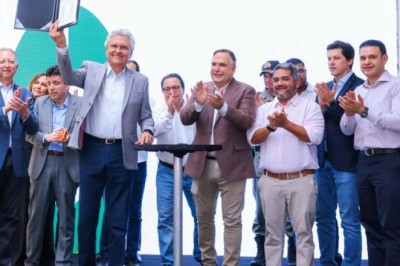 Com injeção de R$ 29 milhões, Caiado entrega novo Terminal Praça da Bíblia