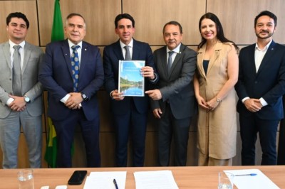 Mabel busca incluir Goiânia na rota de voos internacionais em reunião com ministros de Portos e Aeroportos e Turismo