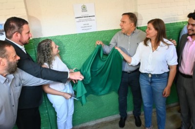 Sandro Mabel entrega novo laboratório Maker à rede municipal de Educação