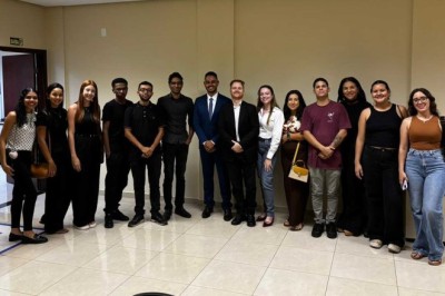 MPGO recebe visita de estudantes de Direito em Caldas Novas