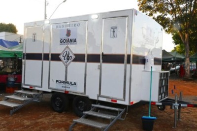 Prefeitura de Goiânia moderniza feiras com instalação de 62 banheiros móveis climatizados