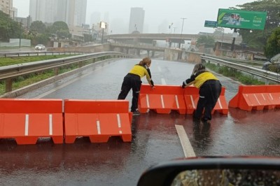 Prefeitura monitora tempestade em tempo real e atua de forma preventiva nesta terça-feira (16/12)