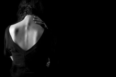 Professora de Caldas Novas é indenizada em R$ 150 mil após ser vítima de exposição íntima e exoneração injusta