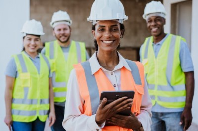 Governo Federal institui o Plano Nacional de Igualdade Salarial entre Mulheres e Homens e o comitê gestor