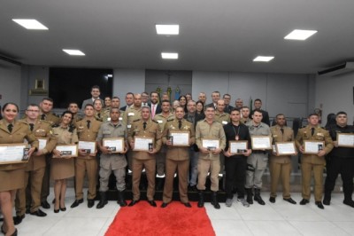 Heróis da Segurança Pública de Caldas Novas São Homenageados na Câmara Municipal