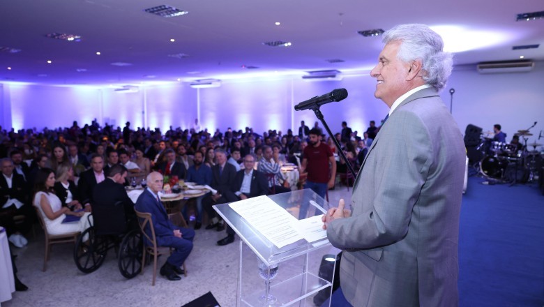 Caiado destaca força do setor supermercadista durante entrega do Carrinho de Ouro 2025