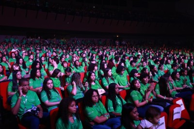 Caiado amplia programa Aprendiz do Futuro para 10 mil jovens