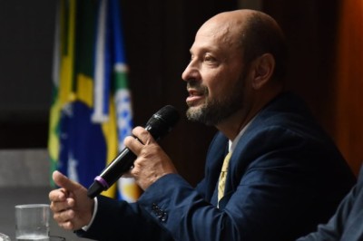 Mais de 473 mil pessoas não reconhecem descontos e pedem ressarcimento do INSS no primeiro dia de operação