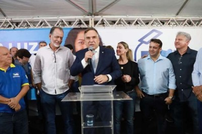 Prefeito Sandro Mabel leva iluminação de LED a 142 bairros da região Sudoeste