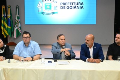 Prefeito Sandro Mabel articula parceria com rede privada para ampliar atendimento do SUS em Goiânia