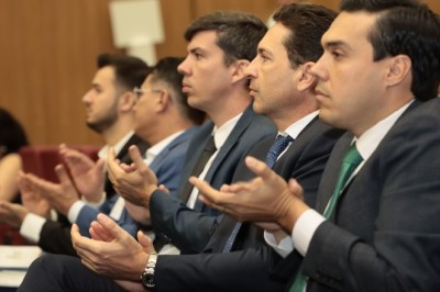 Prefeito Vilela participa da abertura do Diálogo Público Goiás