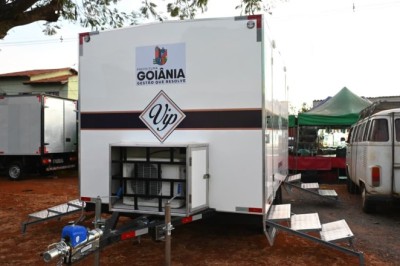 Feiras de todas as regiões de Goiânia recebem novos banheiros móveis