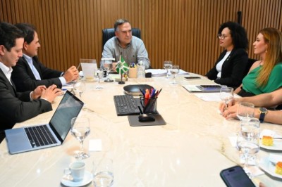 Mabel fecha parceria com Sesc e Governo de Goiás para fomentar eventos culturais no Centro de Goiânia