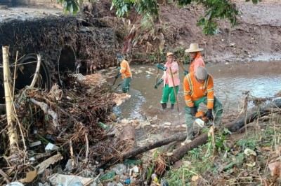 Prefeitura de Goiânia retira cerca de 110 toneladas de lixo da Marginal Botafogo após enchente