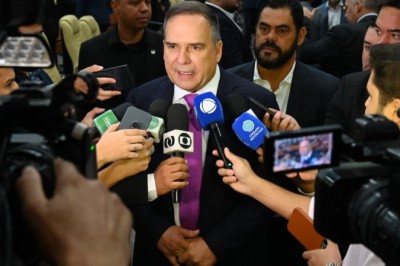 Mabel apresenta superávit de quase R$ 700 milhões e avanços em Goiânia no segundo quadrimestre de 2025