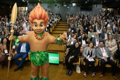 Oitava edição do Conexões SICOM pauta diretrizes de comunicação para a COP30