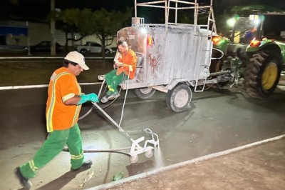 Prefeitura de Goiânia recolhe mais de 7 mil toneladas de lixo e realiza manutenção em 51 praças na Região Oeste