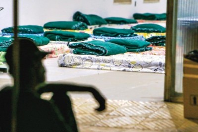 Prefeitura de Goiânia acolhe pessoas em situação de rua com abrigo emergencial durante período chuvoso