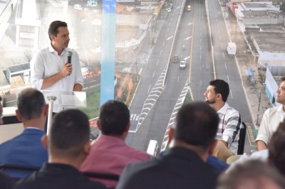 Prefeito Vilela reúne MP, Câmara, Equatorial, empresas de telefonia e determina ordenamento da fiação nos postes de Aparecida