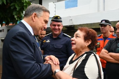 Mabel entrega revitalização da Praça Dr. Carlos de Freitas na Região Central