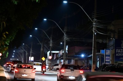 Brilha Goiânia alcança 160 mil lâmpadas LED instaladas e população aprova modernização da iluminação pública