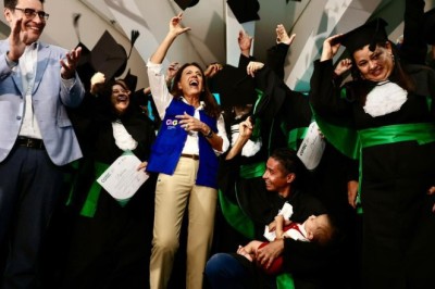 Gracinha Caiado participa de cerimônia dos formandos do curso Técnico de Nível Médio em Guia de Turismo