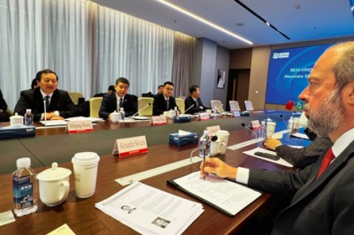 Silveira aprofunda diálogo com chineses sobre cadeia do urânio, pequenos reatores e fortalecimento da energia nuclear no Brasil