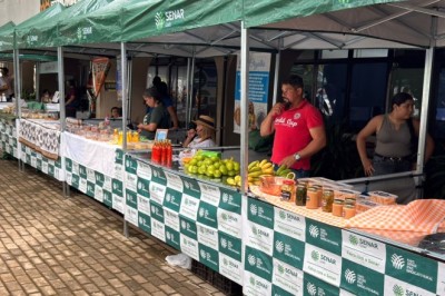Prefeitura de Goiânia realiza feira para aproximar produtores da agricultura familiar e consumidores