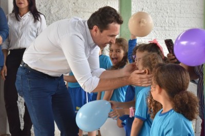 Gestão Vilela beneficia mais de 12 mil crianças com Vale-Creche