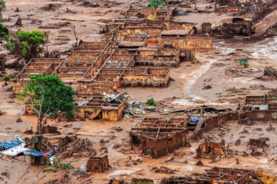 “Aquela Mirella dos 17 anos não existe mais. Ela foi roubada”, diz jovem que luta pela reparação do rompimento da barragem de Fundão