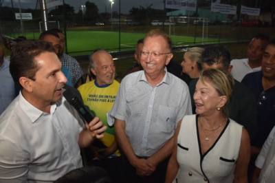 Prefeito Leandro Vilela e deputada federal Magda Mofatto entregam nova praça no Jardim Tiradentes