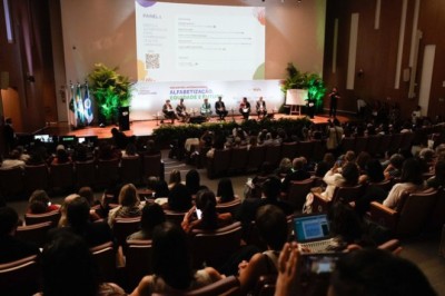Com dois dias de painéis, encontro internacional reforça aceleração da alfabetização na idade certa e com equidade regional