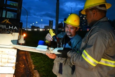 Mabel leva Brilha Goiânia para recuperar iluminação na BR-153