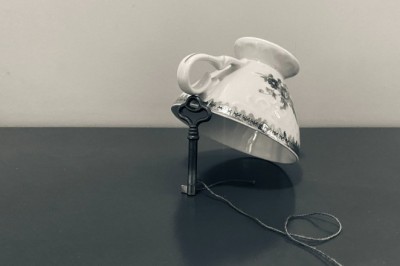 “Corpografia” ocupa a Vila Cultural Cora Coralina com obras inéditas sobre corpo e identidade feminina