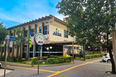 Mais de 15 mil mulheres abriram empresa este ano em Goiás