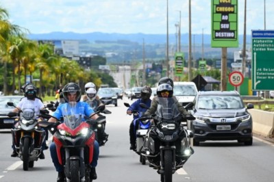MotoGP Goiânia: Mabel participa de Volta Motociclística que marca contagem regressiva para etapa na capital