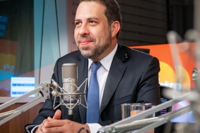 Guilherme Boulos: “Defender a família é defender o fim da escala 6x1. Tempo para ficar com a família”