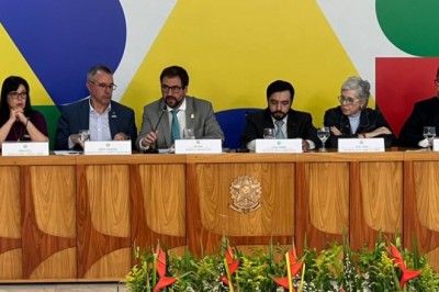 Governo do Brasil publicará orientações para garantir implementação do ECA Digital