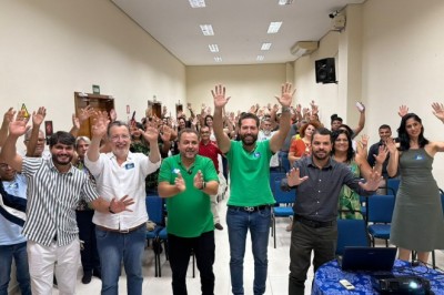 Lucas do Vale visita Caldas Novas, anuncia benefícios e fortalece parceria política com Léo de Oliveira