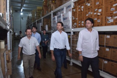 Prefeito Vilela confere estoques da Saúde e garante abastecimento regular nas unidades de Aparecida