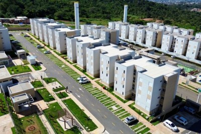 Famílias participam de Mutirão da Prefeitura de Goiânia que facilita cadastramento para moradias a custo zero